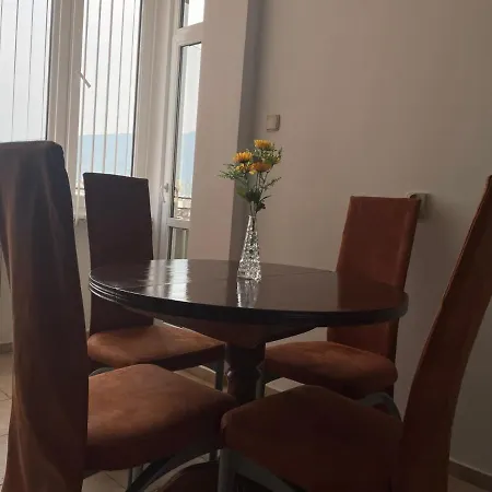 Spacious And Stylish Flat In The Center Of -white Harmony *